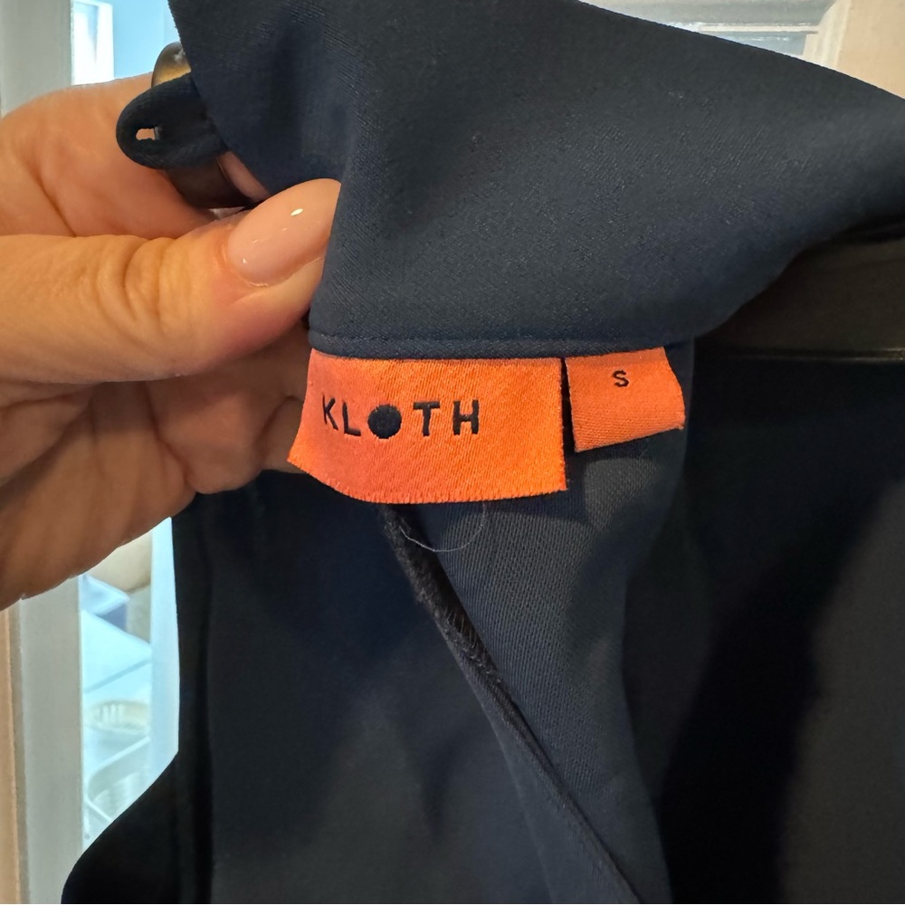 Kloth Navy Sleeveless Blouse‎ Mock Neck Pleated Shoulder Small - Picture 5 of 7